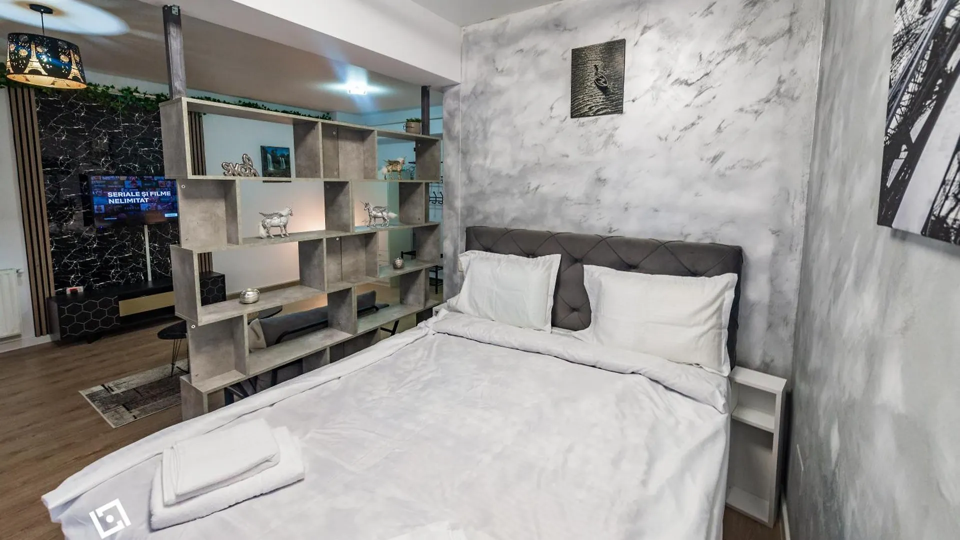Central Residence Apartment 724 Bucureşti 0*,  România